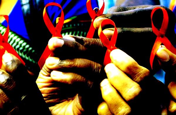 SIDA genera importantes cambios sociales y culturales